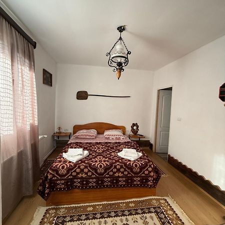 Gasthaus Casa Pe Valea Hartibaciului Barcut Exterior foto
