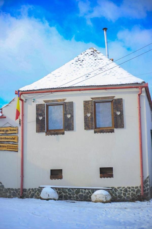 Gasthaus Casa Pe Valea Hartibaciului Barcut Exterior foto