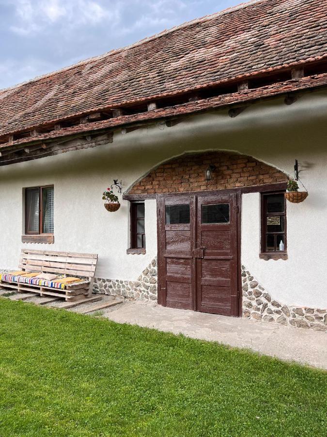 Gasthaus Casa Pe Valea Hartibaciului Barcut Exterior foto